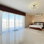 Jacuzzi Terrace Getaway With Valletta Views