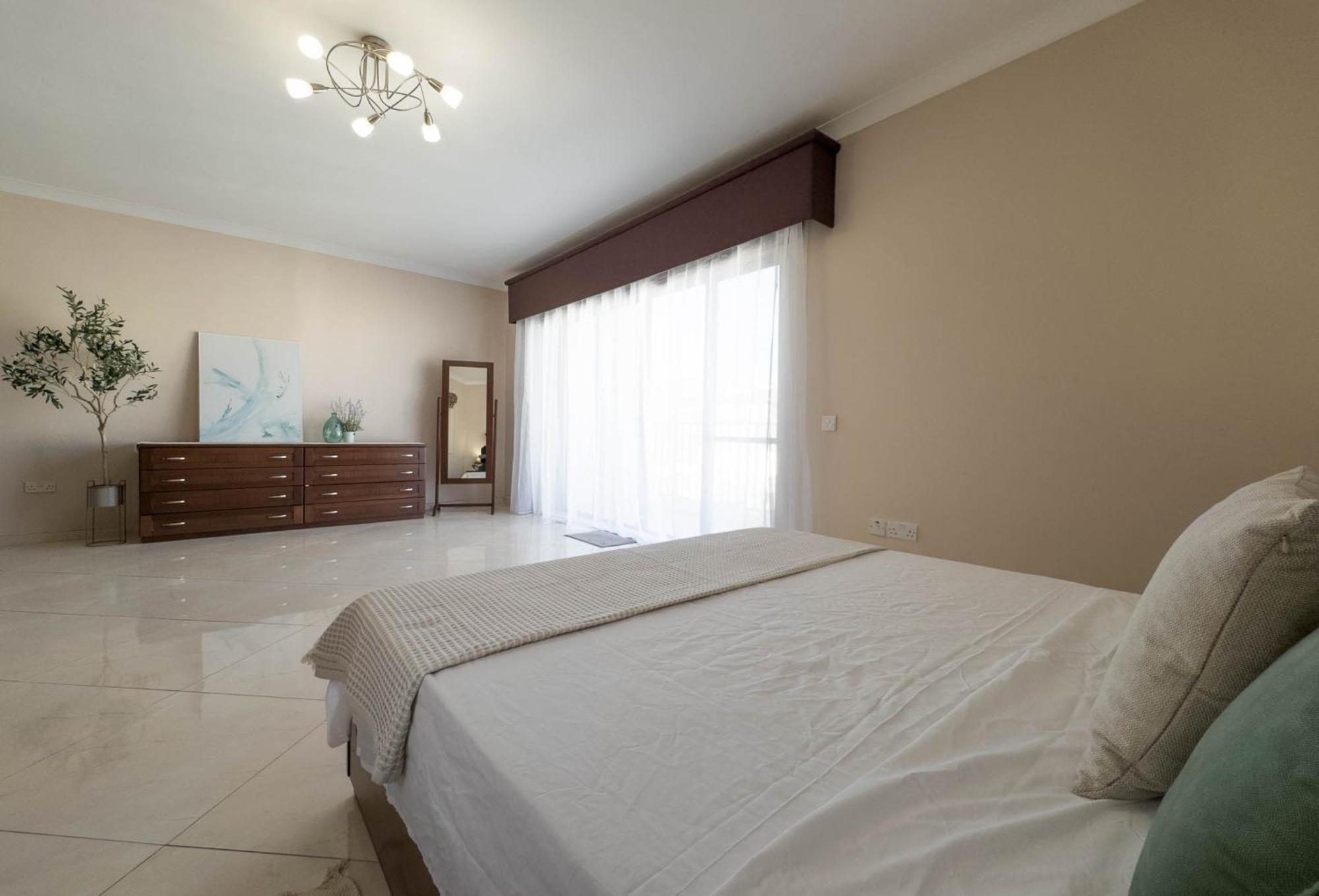 Apartamento Jacuzzi Terrace Getaway With Valletta Views